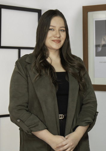 Directora: Mayra Gómez Lugo